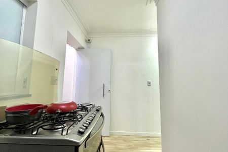 Casa à venda com 340m², 4 quartos e 2 vagas Casa à venda com 340m², 4 quartos e 2 vagasCozinha