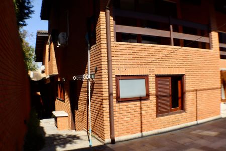 Casa para alugar com 406m², 4 quartos e 4 vagas Casa para alugar com 406m², 4 quartos e 4 vagasÁrea comum