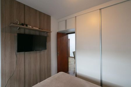 Apartamento à venda com 72m², 3 quartos e 1 vagaQuarto 2