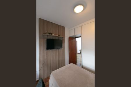 Apartamento à venda com 72m², 3 quartos e 1 vagaQuarto 2