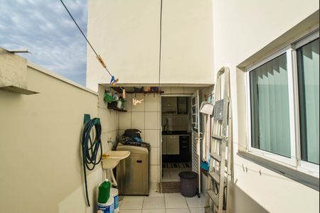 Apartamento à venda com 70m², 2 quartos e 1 vagaÁrea de Serviço