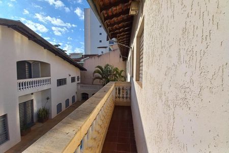 Casa à venda com 600m², 9 quartos e 4 vagas Casa à venda com 600m², 9 quartos e 4 vagasVaranda do Quarto 2