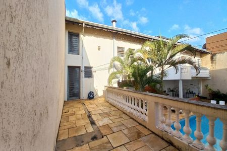 Casa à venda com 600m², 9 quartos e 4 vagas Casa à venda com 600m², 9 quartos e 4 vagasÁrea comum