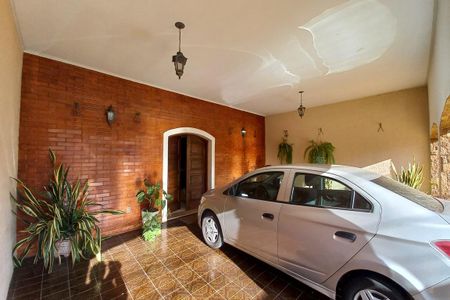 Casa à venda com 600m², 9 quartos e 4 vagas Casa à venda com 600m², 9 quartos e 4 vagasÁrea comum