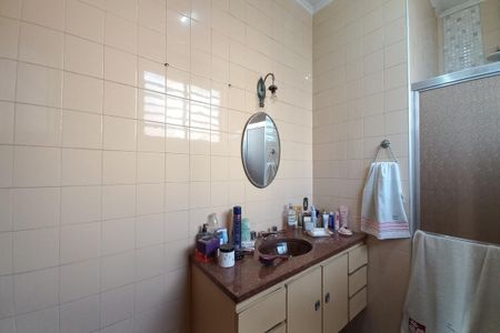 Casa à venda com 600m², 9 quartos e 4 vagas Casa à venda com 600m², 9 quartos e 4 vagasBanheiro da Suíte 1