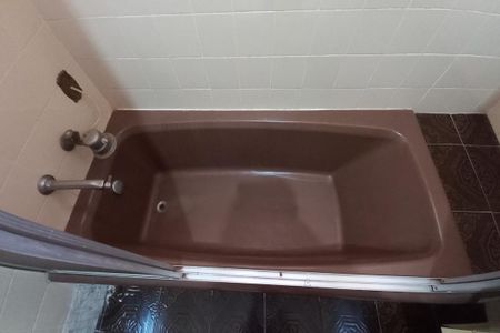 Casa à venda com 600m², 9 quartos e 4 vagas Casa à venda com 600m², 9 quartos e 4 vagasBanheiro da Suíte 2