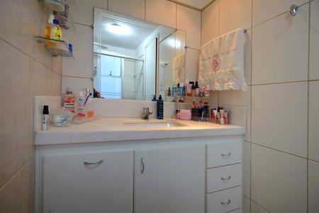 Apartamento à venda com 110m², 3 quartos e 1 vagaBanheiro da Suíte