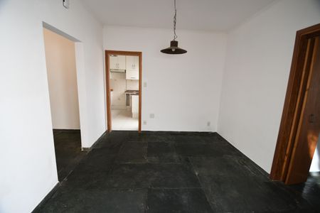 Casa à venda com 145m², 3 quartos e 2 vagasSala 