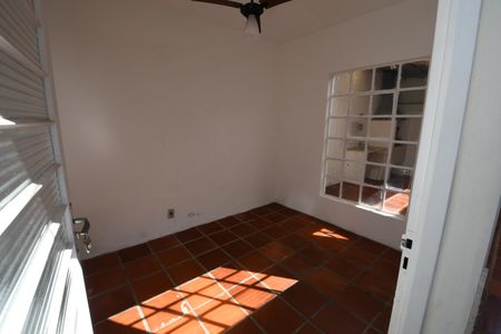 Casa à venda com 145m², 3 quartos e 2 vagasQuarto de Serviço