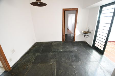 Casa à venda com 145m², 3 quartos e 2 vagasSala 