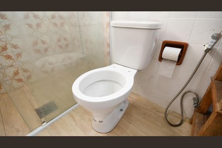 Casa à venda com 145m², 3 quartos e 2 vagasBanheiro da Suíte