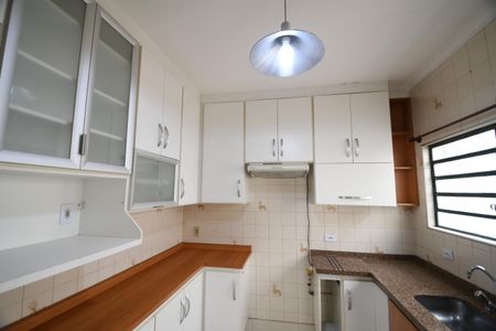 Casa à venda com 145m², 3 quartos e 2 vagasCozinha