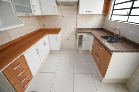 Casa à venda com 145m², 3 quartos e 2 vagasCozinha