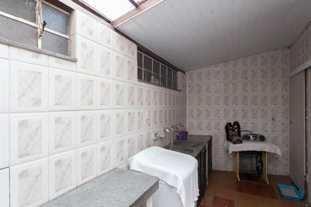 Casa à venda com 360m², 4 quartos e 4 vagas Casa à venda com 360m², 4 quartos e 4 vagasÁrea de Serviço