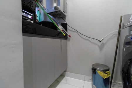 Apartamento à venda com 60m², 2 quartos e 1 vaga Apartamento à venda com 60m², 2 quartos e 1 vagaÁrea de serviço