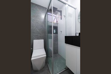 Apartamento à venda com 60m², 2 quartos e 1 vaga Apartamento à venda com 60m², 2 quartos e 1 vagaBanheiro social