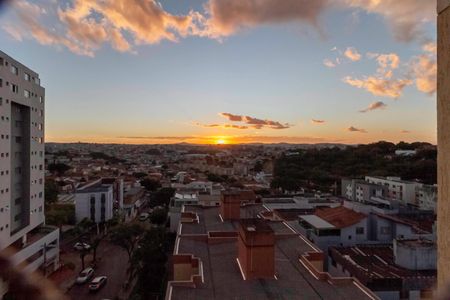 Apartamento à venda com 60m², 2 quartos e 1 vaga Apartamento à venda com 60m², 2 quartos e 1 vagaQuarto 1 - Vista