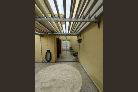 Casa à venda com 180m², 2 quartos e 4 vagas Casa à venda com 180m², 2 quartos e 4 vagasFoto 05