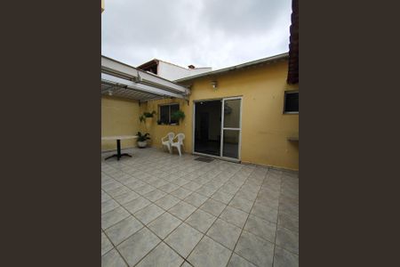 Casa à venda com 180m², 2 quartos e 4 vagas Casa à venda com 180m², 2 quartos e 4 vagasFoto 04