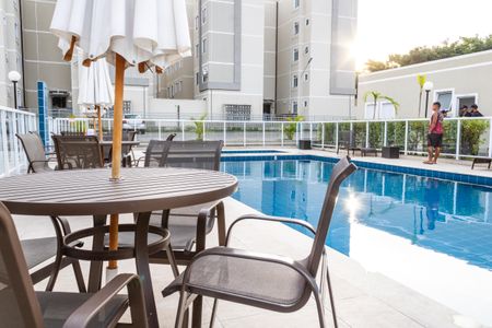 Apartamento para alugar com 50m², 2 quartos e 1 vaga Apartamento para alugar com 50m², 2 quartos e 1 vagaÁrea comum - Piscina