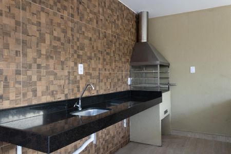 Apartamento para alugar com 50m², 2 quartos e 1 vaga Apartamento para alugar com 50m², 2 quartos e 1 vagaÁrea comum - Churrasqueira