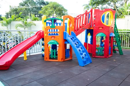 Apartamento para alugar com 50m², 2 quartos e 1 vaga Apartamento para alugar com 50m², 2 quartos e 1 vagaÁrea comum - Playground