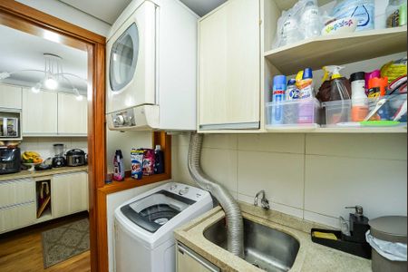 Apartamento à venda com 107m², 3 quartos e 2 vagas Apartamento à venda com 107m², 3 quartos e 2 vagasÁrea de Serviço