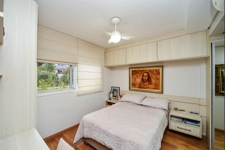 Apartamento à venda com 107m², 3 quartos e 2 vagas Apartamento à venda com 107m², 3 quartos e 2 vagasSuíte