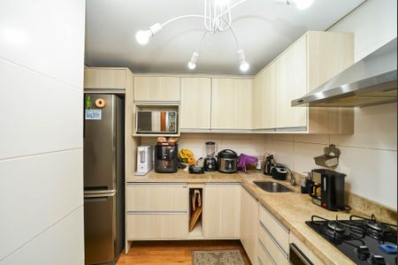 Apartamento à venda com 107m², 3 quartos e 2 vagas Apartamento à venda com 107m², 3 quartos e 2 vagasCozinha