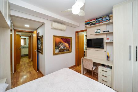 Apartamento à venda com 107m², 3 quartos e 2 vagas Apartamento à venda com 107m², 3 quartos e 2 vagasSuíte