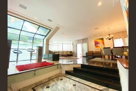Casa de condomínio à venda com 798m², 4 quartos e 5 vagas