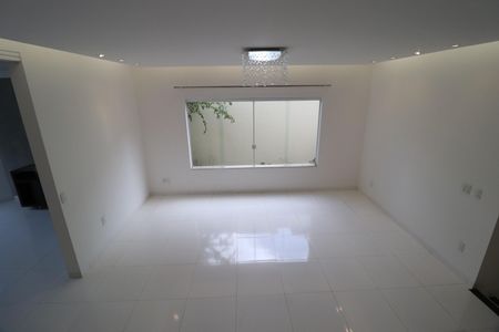 Casa para alugar com 420m², 4 quartos e 4 vagasSala