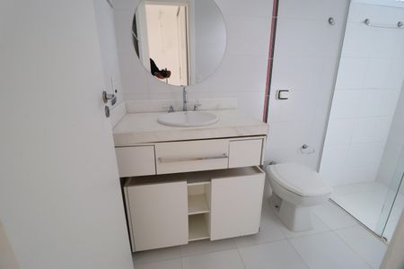 Casa para alugar com 420m², 4 quartos e 4 vagasBanheiro Suíte 2