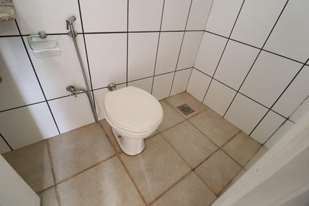 Casa para alugar com 420m², 4 quartos e 4 vagasBanheiro de serviço