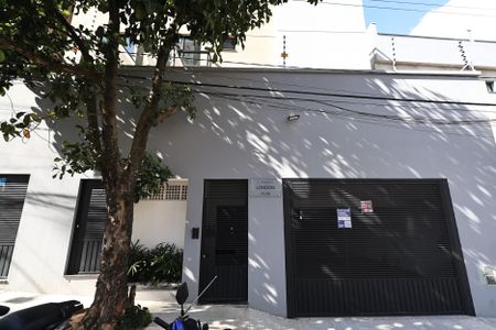 Apartamento à venda com 53m², 2 quartos e 1 vagaFachada e Placa