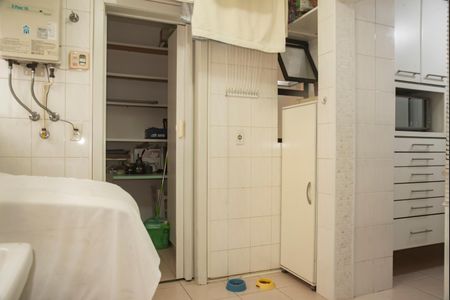 Apartamento à venda com 130m², 3 quartos e 3 vagasÁrea de Serviço