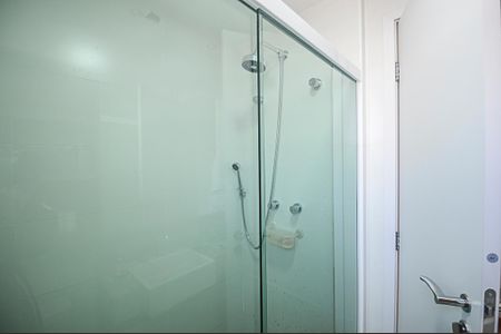 Apartamento à venda com 86m², 3 quartos e 2 vagas Apartamento à venda com 86m², 3 quartos e 2 vagasBanheiro da Suíte