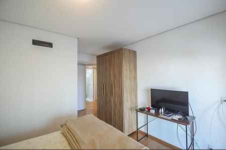 Apartamento à venda com 86m², 3 quartos e 2 vagas Apartamento à venda com 86m², 3 quartos e 2 vagasSuíte