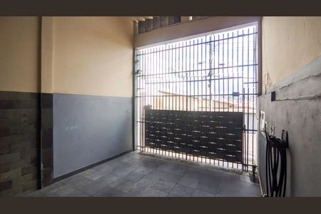 Casa à venda com 185m², 4 quartos e 1 vaga Casa à venda com 185m², 4 quartos e 1 vagaGaragem