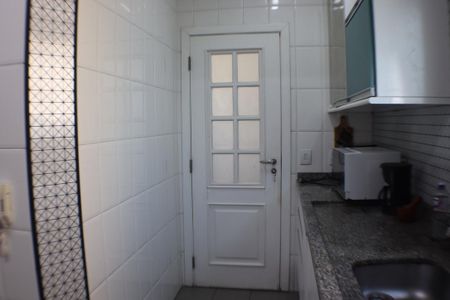 Apartamento à venda com 210m², 5 quartos e 3 vagas Apartamento à venda com 210m², 5 quartos e 3 vagasCozinha