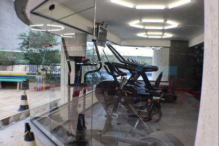 Apartamento à venda com 210m², 5 quartos e 3 vagas Apartamento à venda com 210m², 5 quartos e 3 vagasÁrea comum