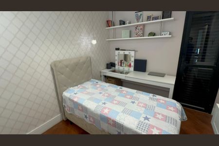 Apartamento à venda com 210m², 5 quartos e 3 vagas Apartamento à venda com 210m², 5 quartos e 3 vagasQuarto 2