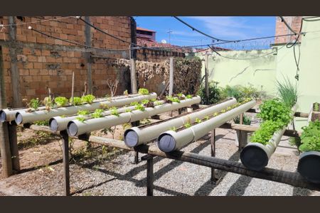 Casa para alugar com 421m², 5 quartos e 8 vagas Casa para alugar com 421m², 5 quartos e 8 vagasQuintal