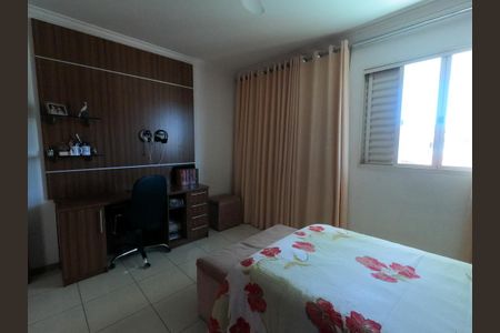 Casa para alugar com 421m², 5 quartos e 8 vagas Casa para alugar com 421m², 5 quartos e 8 vagasSuíte 2