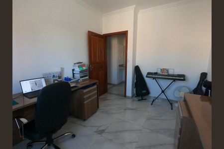 Casa para alugar com 421m², 5 quartos e 8 vagas Casa para alugar com 421m², 5 quartos e 8 vagasQuarto 3