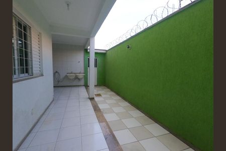 Casa para alugar com 421m², 5 quartos e 8 vagas Casa para alugar com 421m², 5 quartos e 8 vagasÁrea de Serviço 1