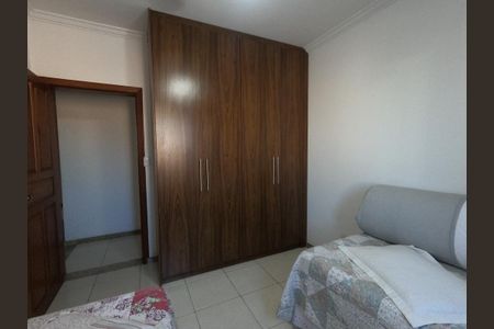 Casa para alugar com 421m², 5 quartos e 8 vagas Casa para alugar com 421m², 5 quartos e 8 vagasQuarto 2