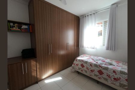 Casa para alugar com 421m², 5 quartos e 8 vagas Casa para alugar com 421m², 5 quartos e 8 vagasQuarto