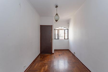 Casa à venda com 139m², 2 quartos e 3 vagasSala