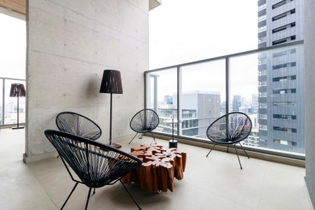 Apartamento para alugar com 165m², 3 quartos e 3 vagas Apartamento para alugar com 165m², 3 quartos e 3 vagasÁrea Comum